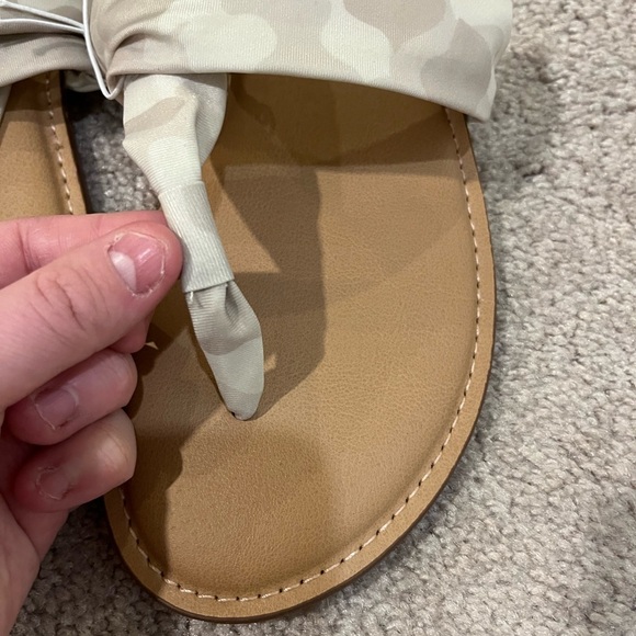 Torrid Wide Width Fabric T-Strap Sandals - Picture 3 of 9